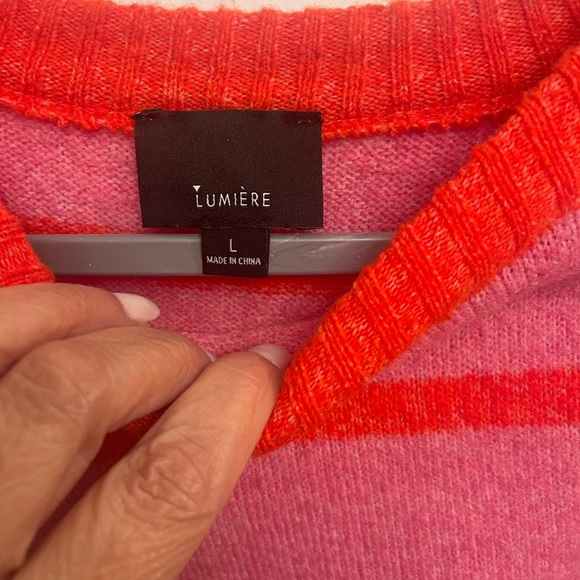 PINK WITH ORANGE STRIPED DETAIL. EXTREMELY SOFT. Size L - Picture 4 of 7